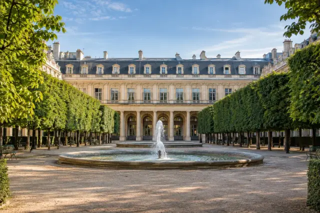 El Palais-Royal y la place des Victoires