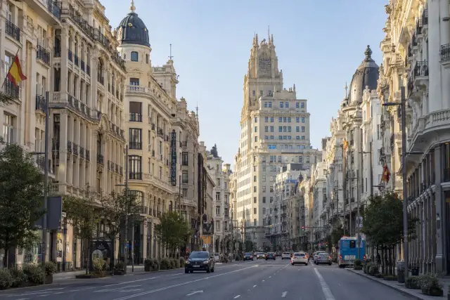 La Gran Vía: de la zarzuela a la guerra