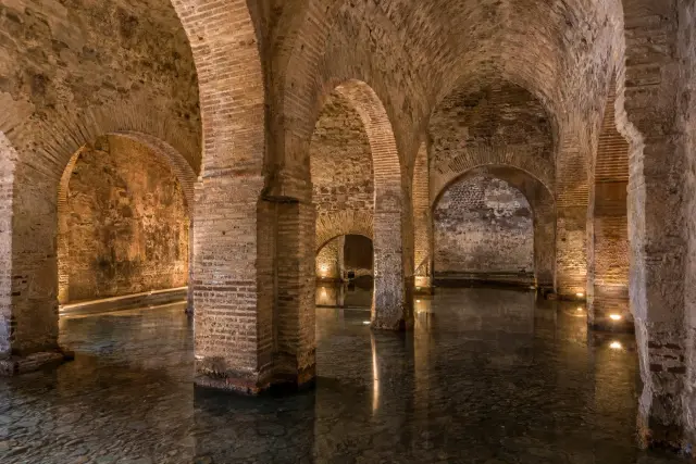 Traductores, sabios y magos de Toledo