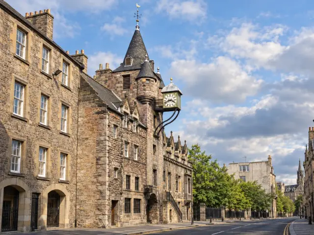 Canongate y Holyrood: la otra Royal Mile