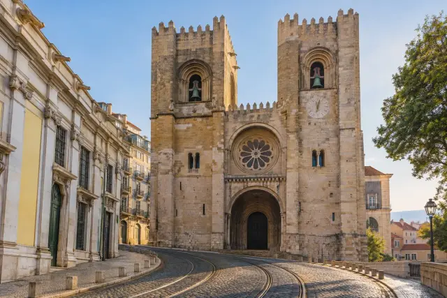 Alfama, la Sé y el castillo: la conquista de 1147 y sus leyendas