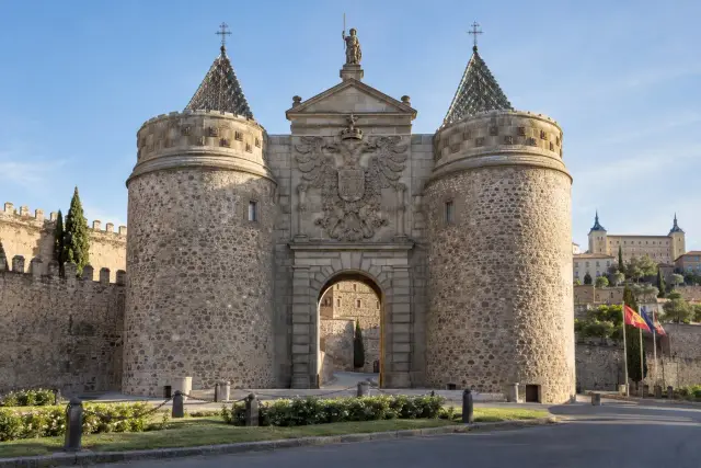 Puertas de Toledo y San Juan de los Reyes