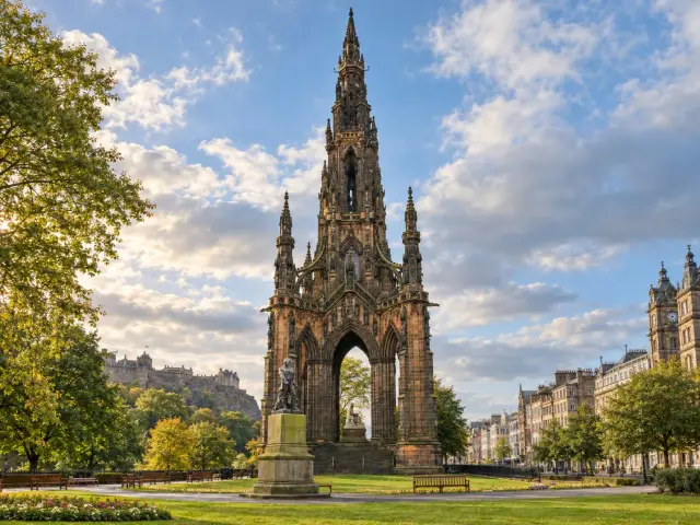 New Town: de St Andrew Square a la calle de Stevenson