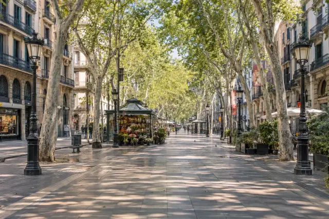 La Rambla de Canaletas al mar