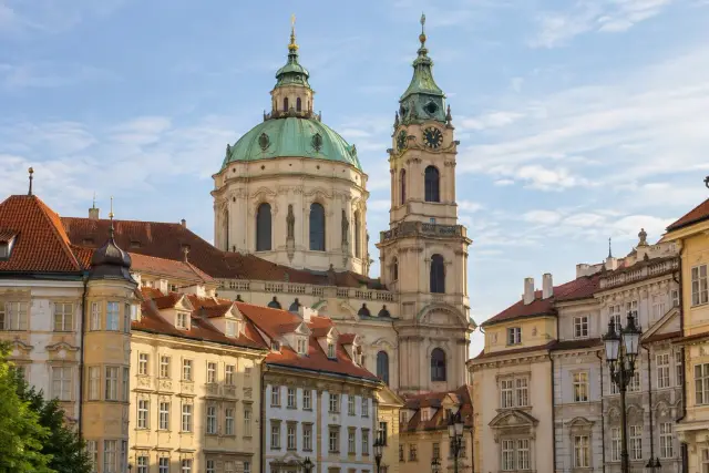 Malá Strana: del Puente de Carlos al pie del Castillo