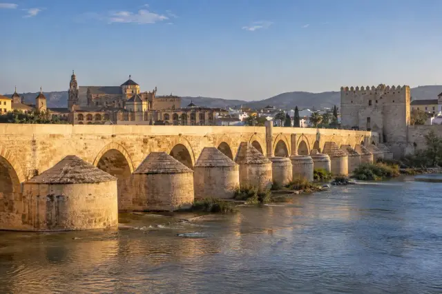 El Puente Romano y la Calahorra