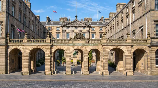 The arched screen of the City Chambers on the Royal Mile, the building that Mary King's Close lies beneath