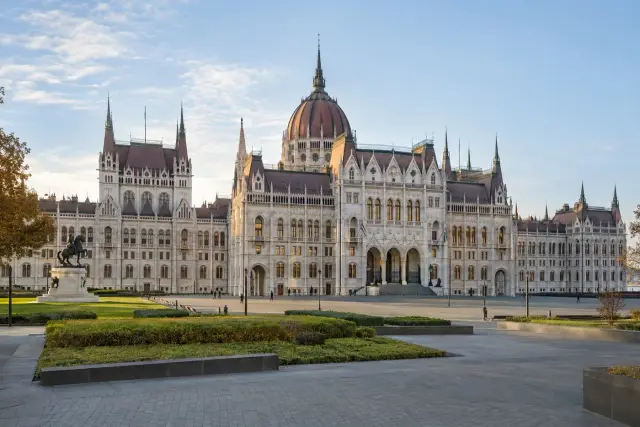Del Parlamento a la Casa de Cristal